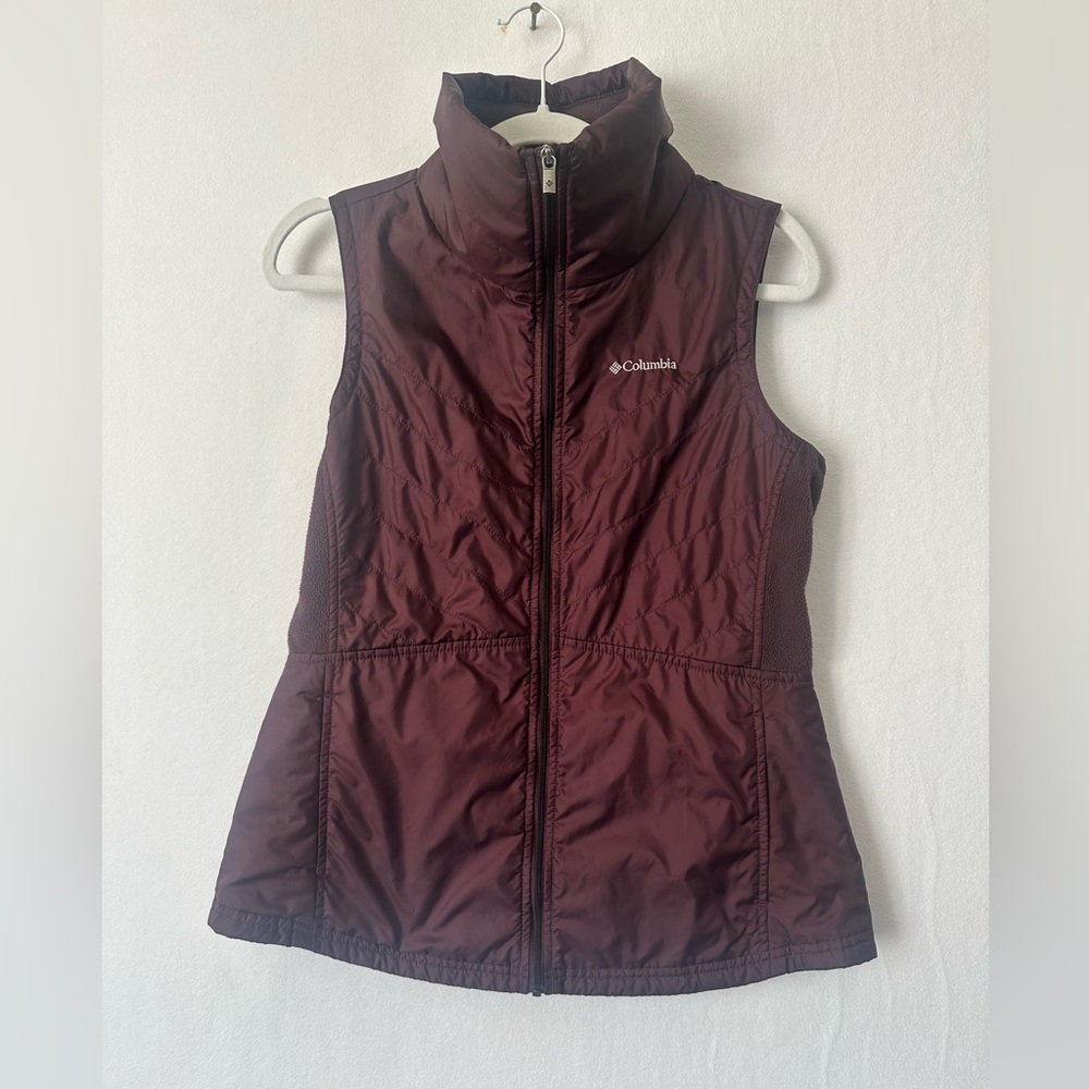 Columbia Maroon Zip-Up Vest – Women’s Size Small